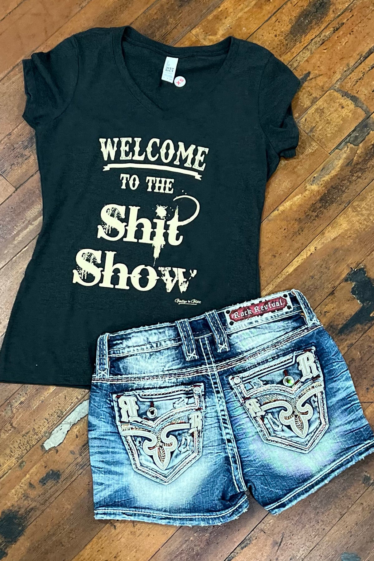 Welcome to the Shit Show T-Shirt-Graphic Tee-Gallop 'n Glitz-Gallop 'n Glitz- Women's Western Wear Boutique, Located in Grants Pass, Oregon