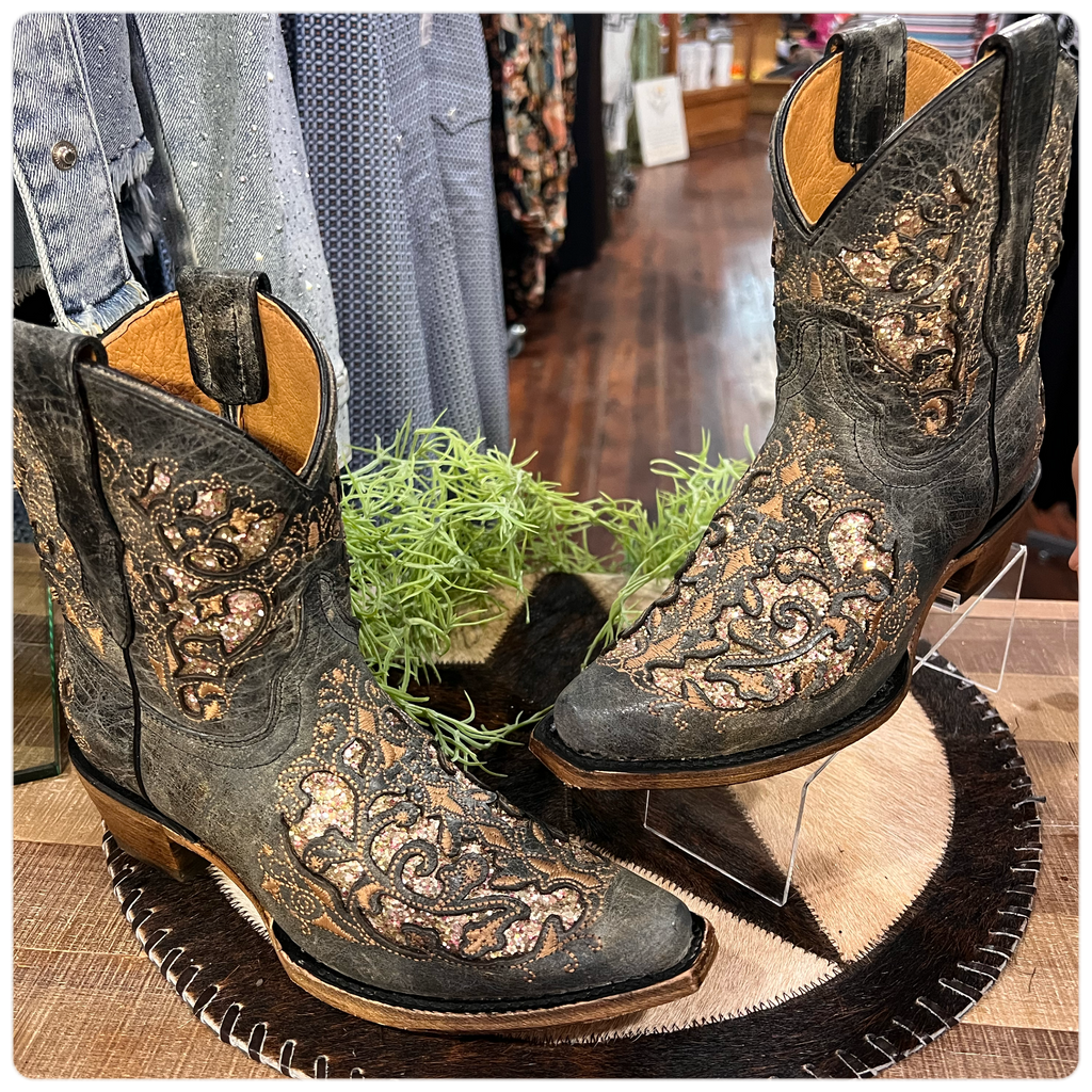 Gold corral boots best sale