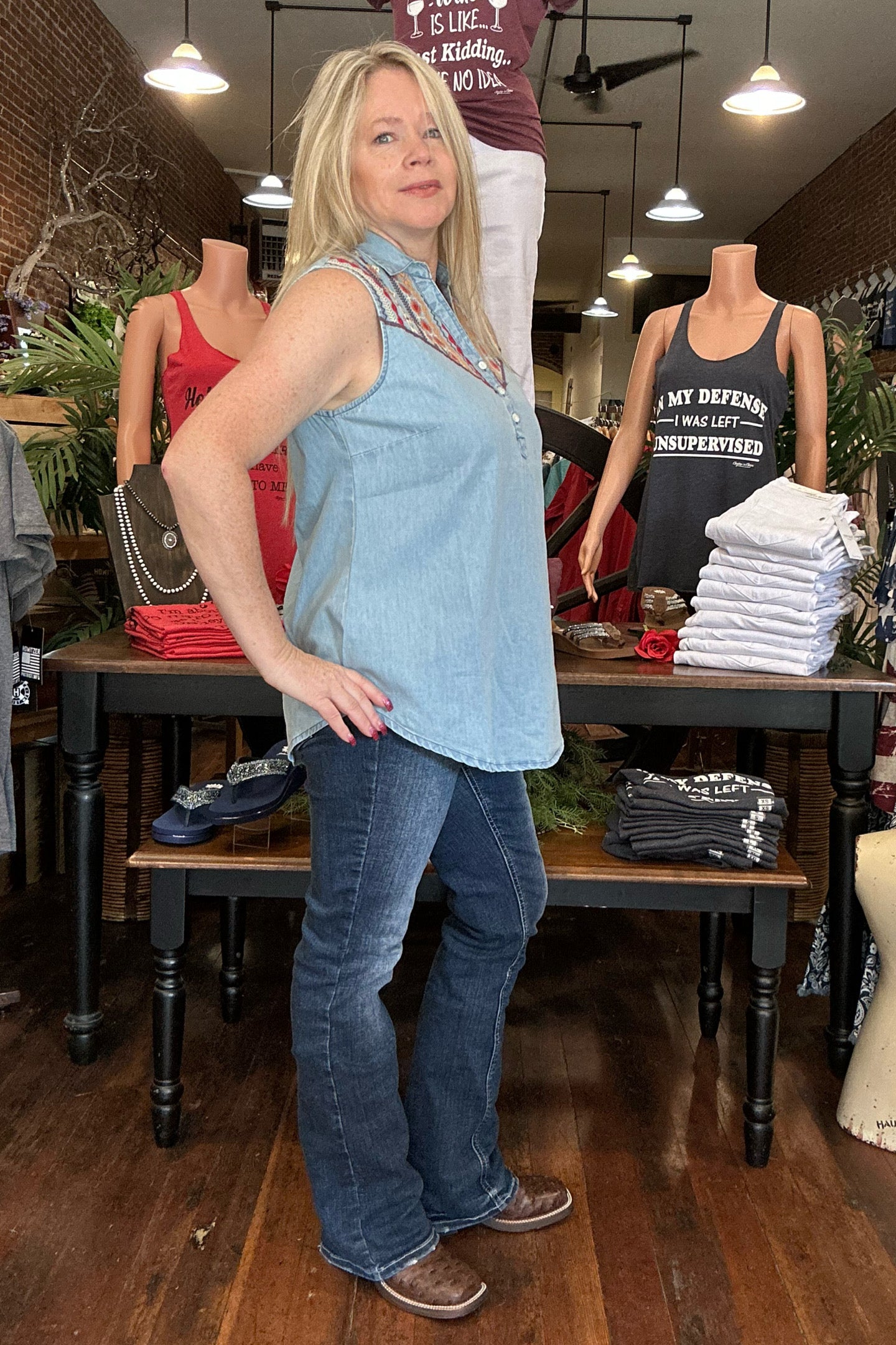Roper Womens Lightweight Sleeveless Embroidered Blouse-Top-Roper/Stetson-Gallop 'n Glitz- Women's Western Wear Boutique, Located in Grants Pass, Oregon