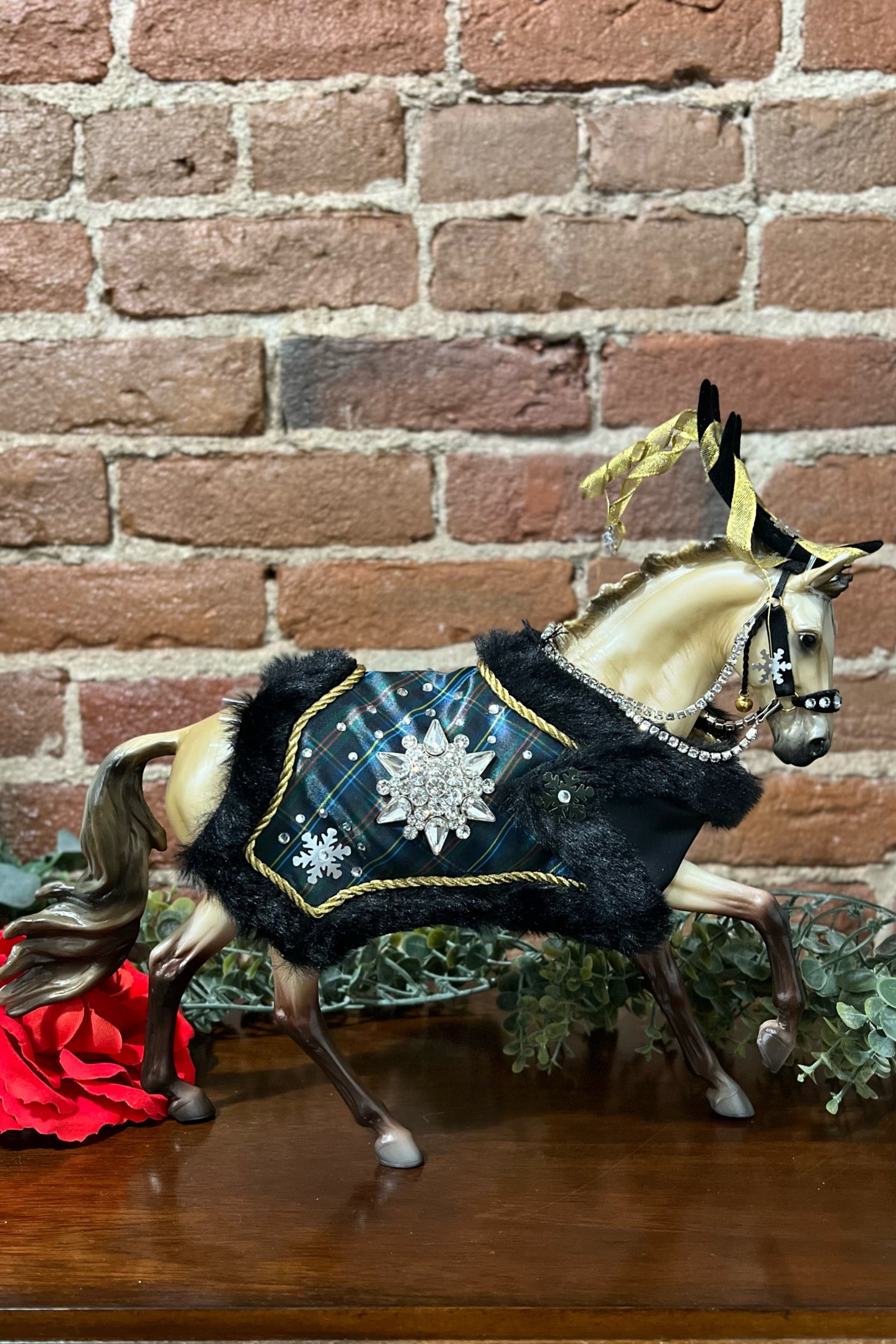 Highlander 2023 Holiday Horse by Breyer-Gift-Breyer-Gallop 'n Glitz- Women's Western Wear Boutique, Located in Grants Pass, Oregon