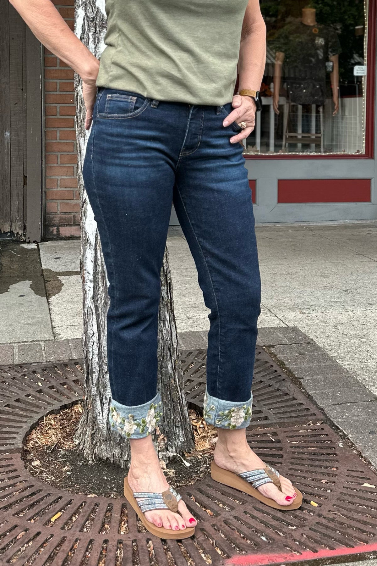 Girlfriend jeans, the boyfriend jeans' better half, wins denim's battle of  the sexes – New York Daily News