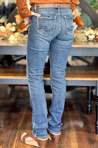 ELYSE Straight Jean by Silver-Straight-Silver Jeans-Gallop 'n Glitz- Women's Western Wear Boutique, Located in Grants Pass, Oregon