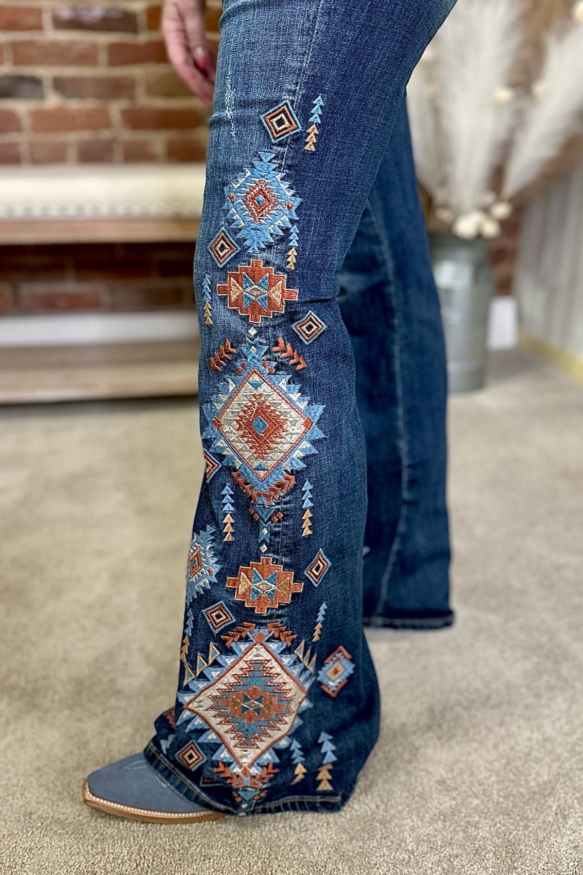 Grace in LA Aztec Flare Jean | GALLOP 