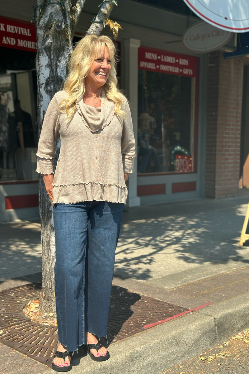 Kut From The Cloth MEG High Rise Wide Leg-Trouser-Kut From The Cloth-Gallop 'n Glitz- Women's Western Wear Boutique, Located in Grants Pass, Oregon