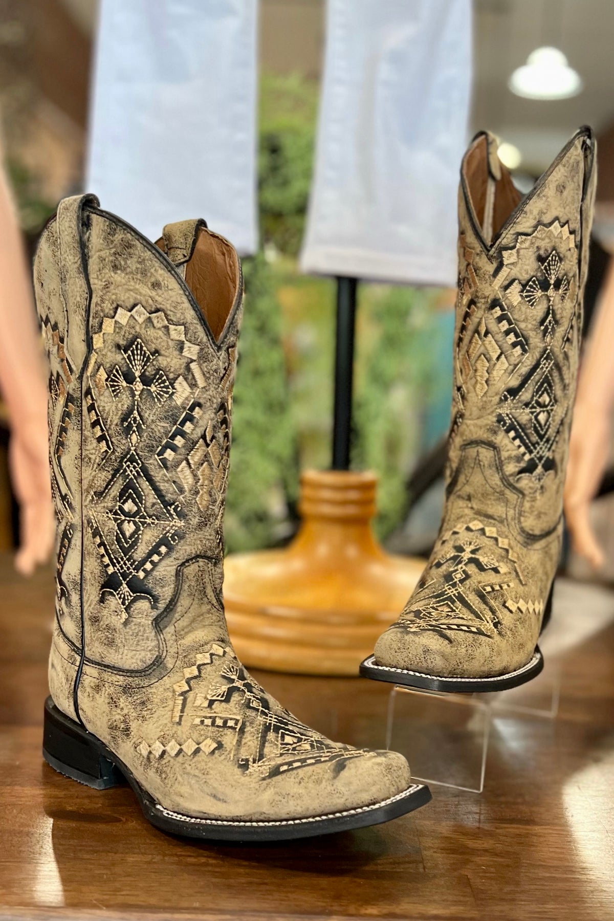 Women's Embroidered Western Boot-Ladies Boot-Corral Boots/Circle G by Corral Boots-Gallop 'n Glitz- Women's Western Wear Boutique, Located in Grants Pass, Oregon