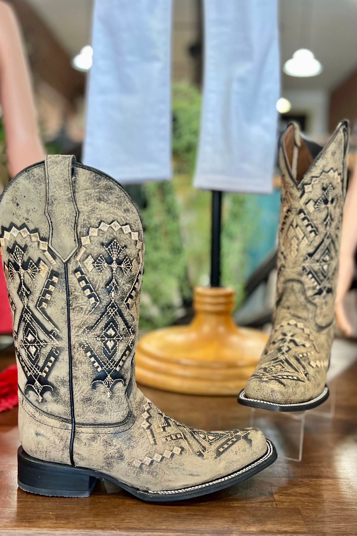 Women's Embroidered Western Boot-Women's Boot-Circle G Boots-Gallop 'n Glitz- Women's Western Wear Boutique, Located in Grants Pass, Oregon
