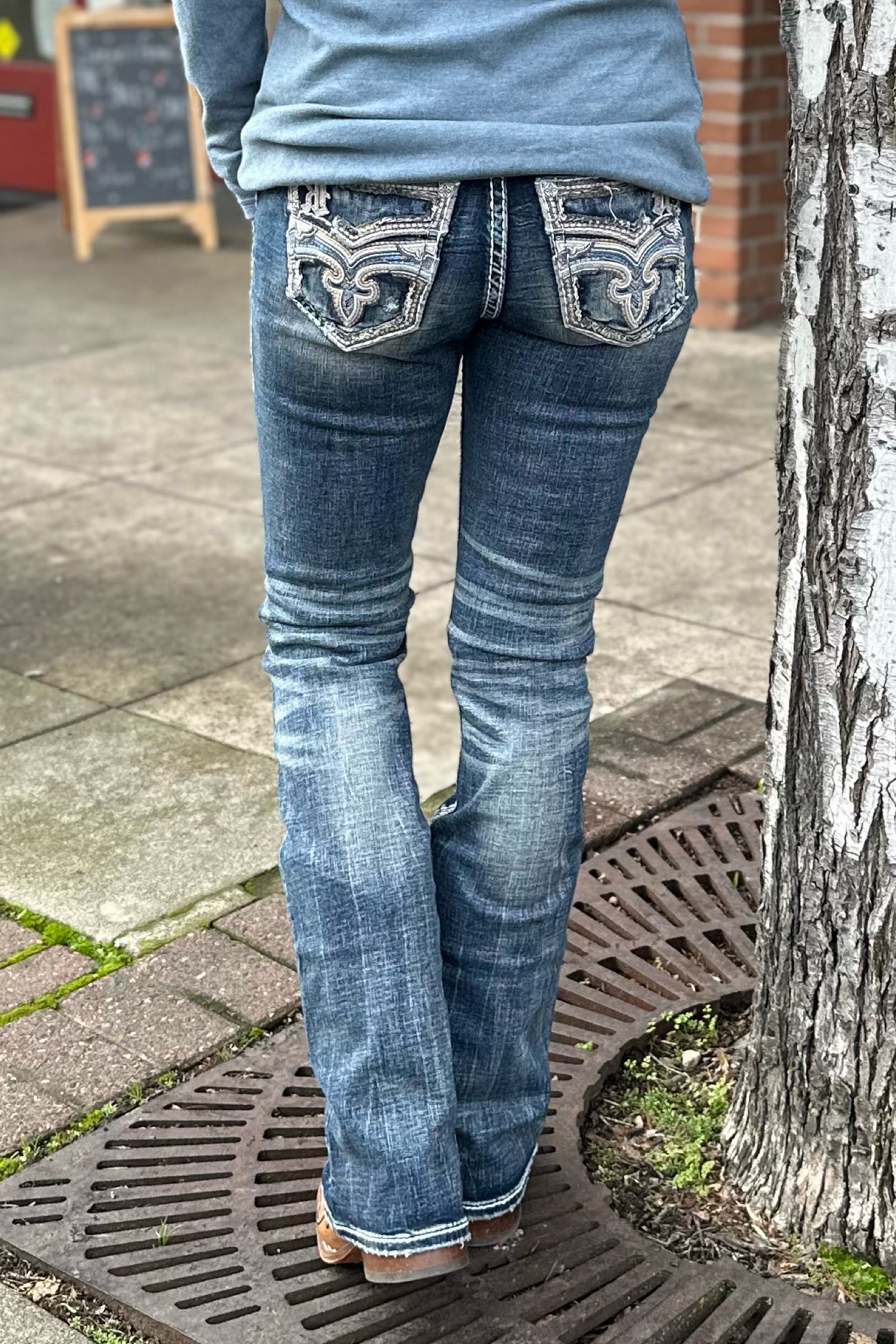 Rock revival straight hot sale leg jeans womens