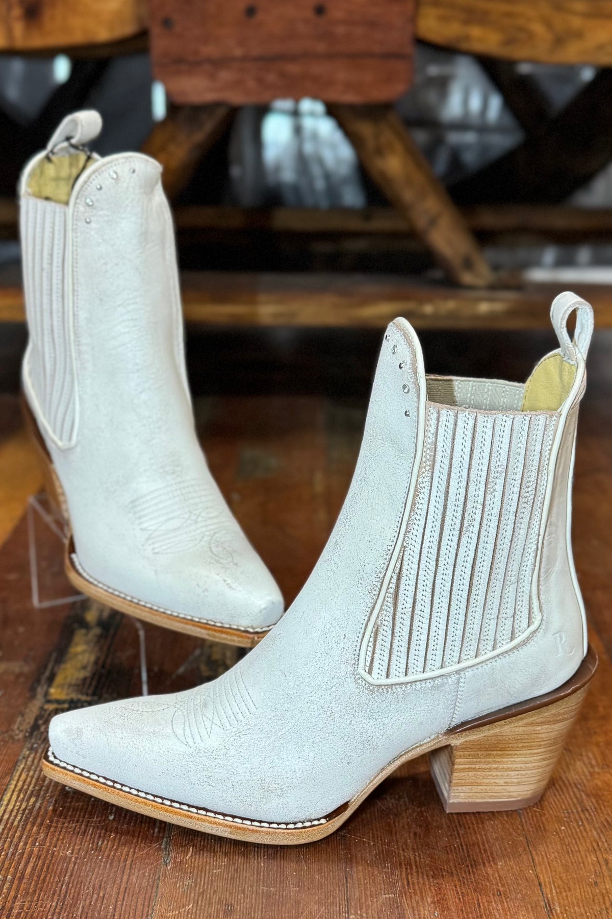 Hart 6" Boot in White by Justin Boots-Women's Boot-Justin Boots-Gallop 'n Glitz- Women's Western Wear Boutique, Located in Grants Pass, Oregon