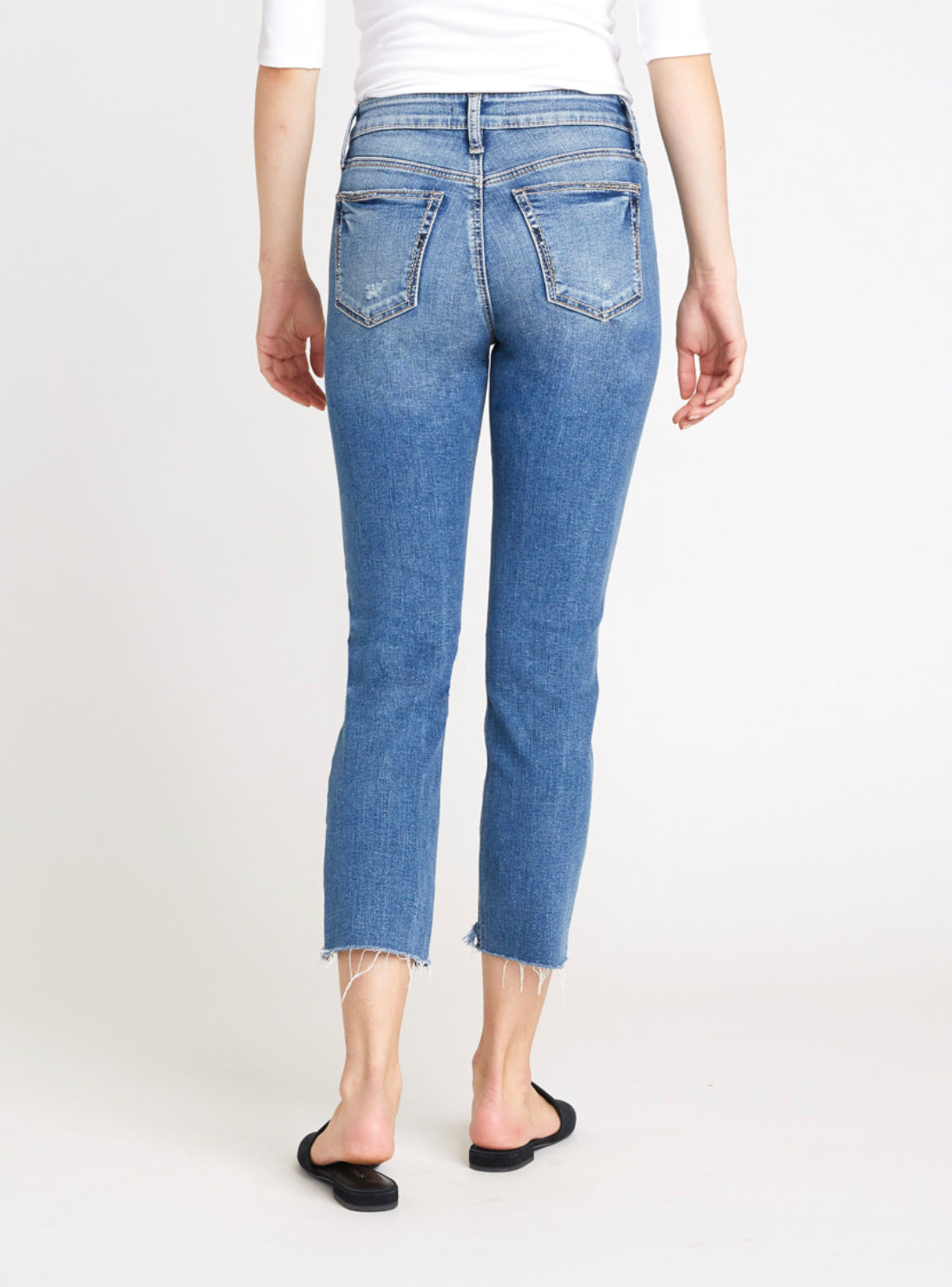 Avery High Rise Slim Crop Jeans-Skinny-Silver Jeans-Gallop 'n Glitz- Women's Western Wear Boutique, Located in Grants Pass, Oregon