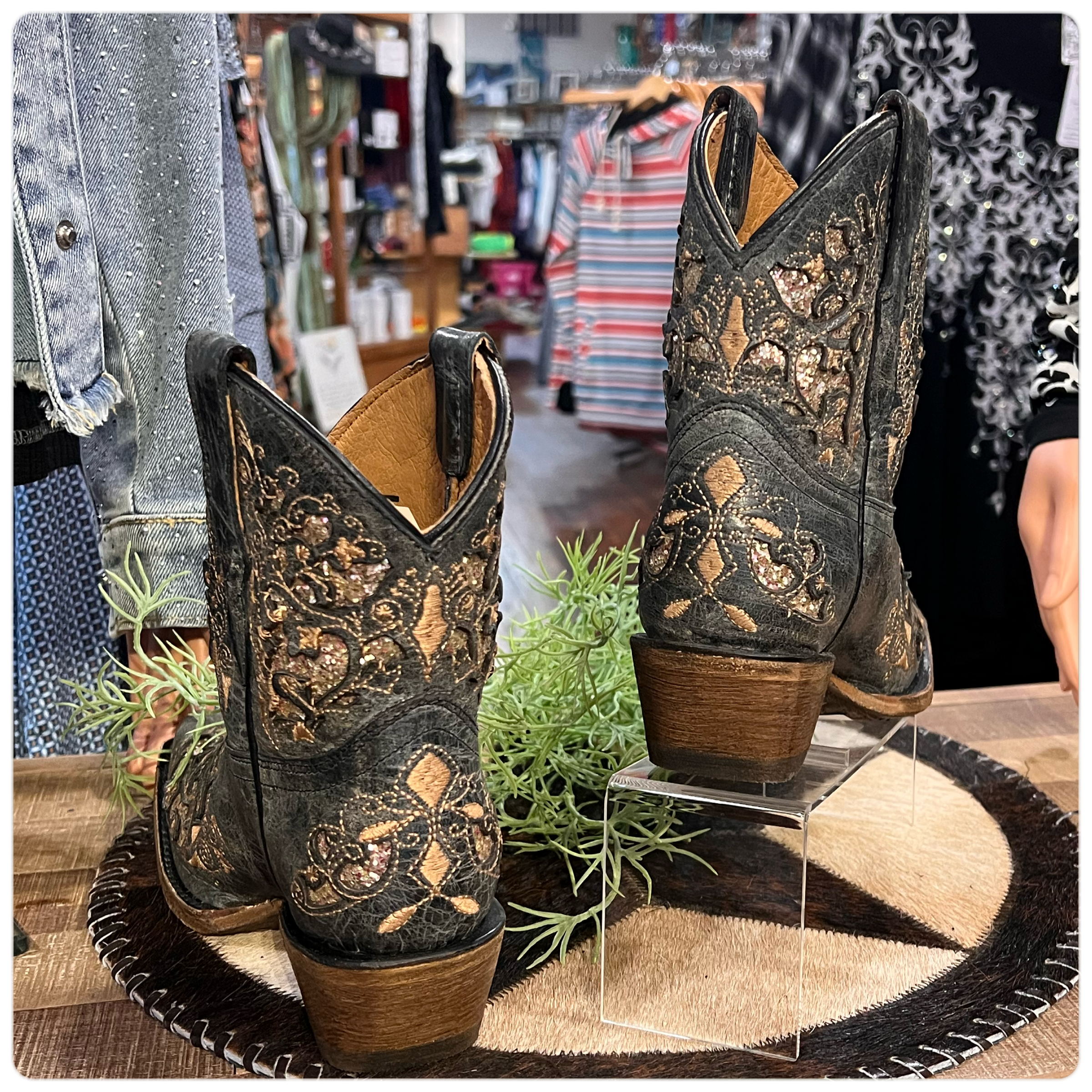 Corral Boots Teen Black Gold Shorty's-Ladies Boot-Corral Boots-Gallop 'n Glitz- Women's Western Wear Boutique, Located in Grants Pass, Oregon
