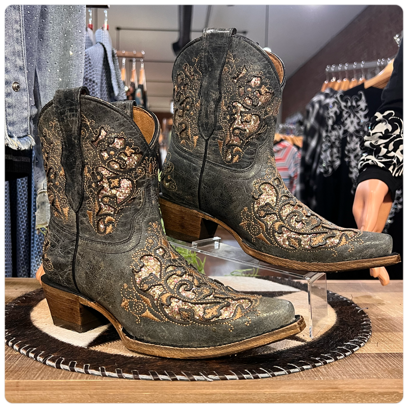 Corral Boots Teen Black Gold Shorty s Gallop n Glitz